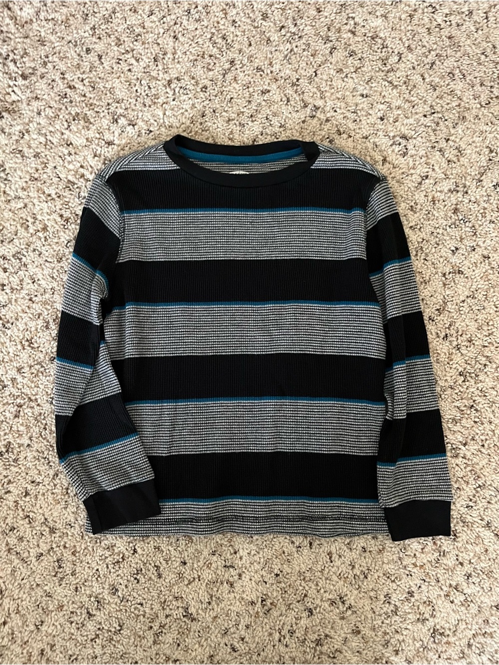 Old Navy Boys Long Sleeve Crewneck Shirt Bundle 3 Pack Medium 8 Stripes - Picture 4 of 4